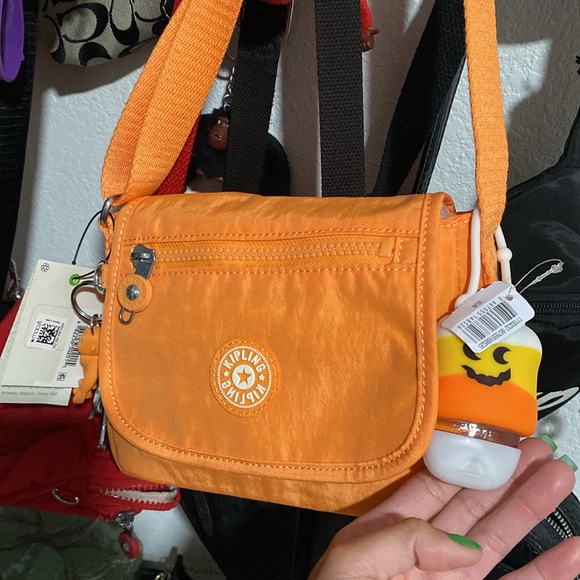 Kipling orange purse - Picture 1 of 8